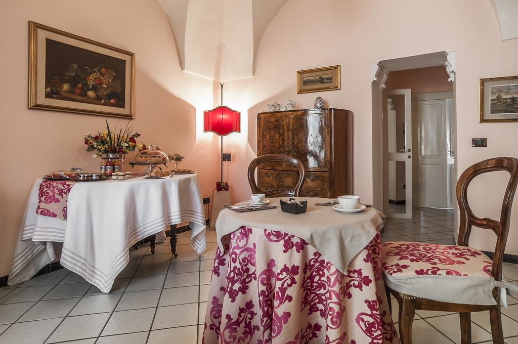 B&B La Corte Fondi Buitenkant foto
