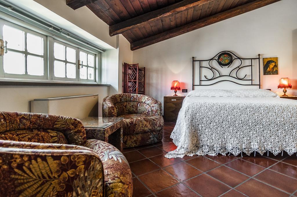B&B La Corte Fondi Buitenkant foto
