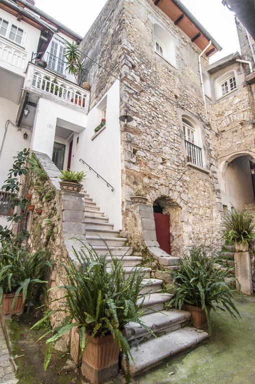 B&B La Corte Fondi Buitenkant foto