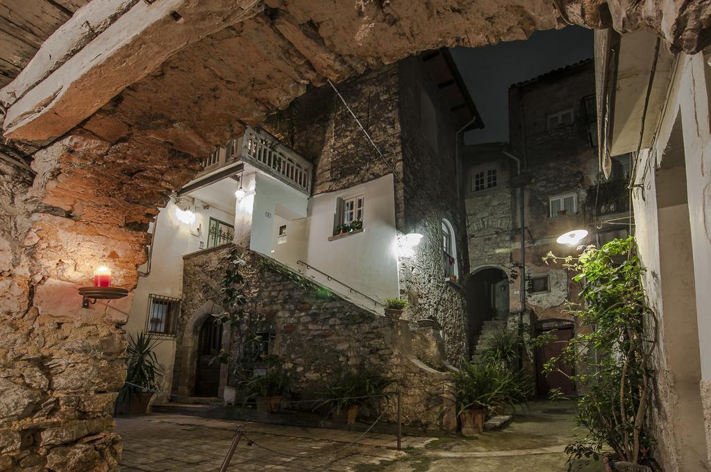 B&B La Corte Fondi Buitenkant foto